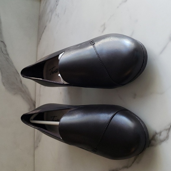 Trotters Moment Monarch Style Leather Loafer Brown Size 9W - Picture 3 of 10